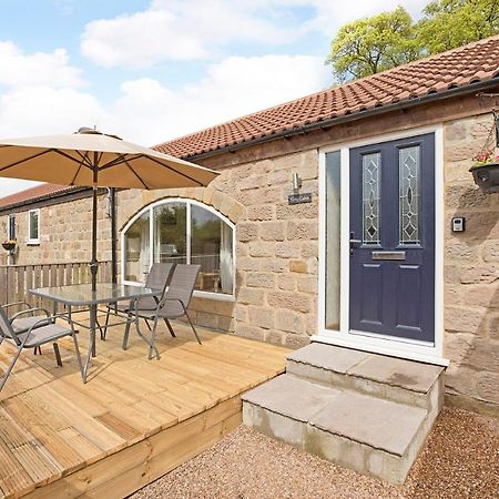 Tom'S Cabin Knaresborough Exterior photo